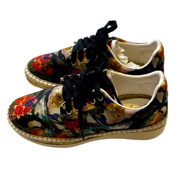 Free People Jackson Black Tropical Print Sneakers Size 38 US Size 7.5/8 NWOB - Picture 3 of 8